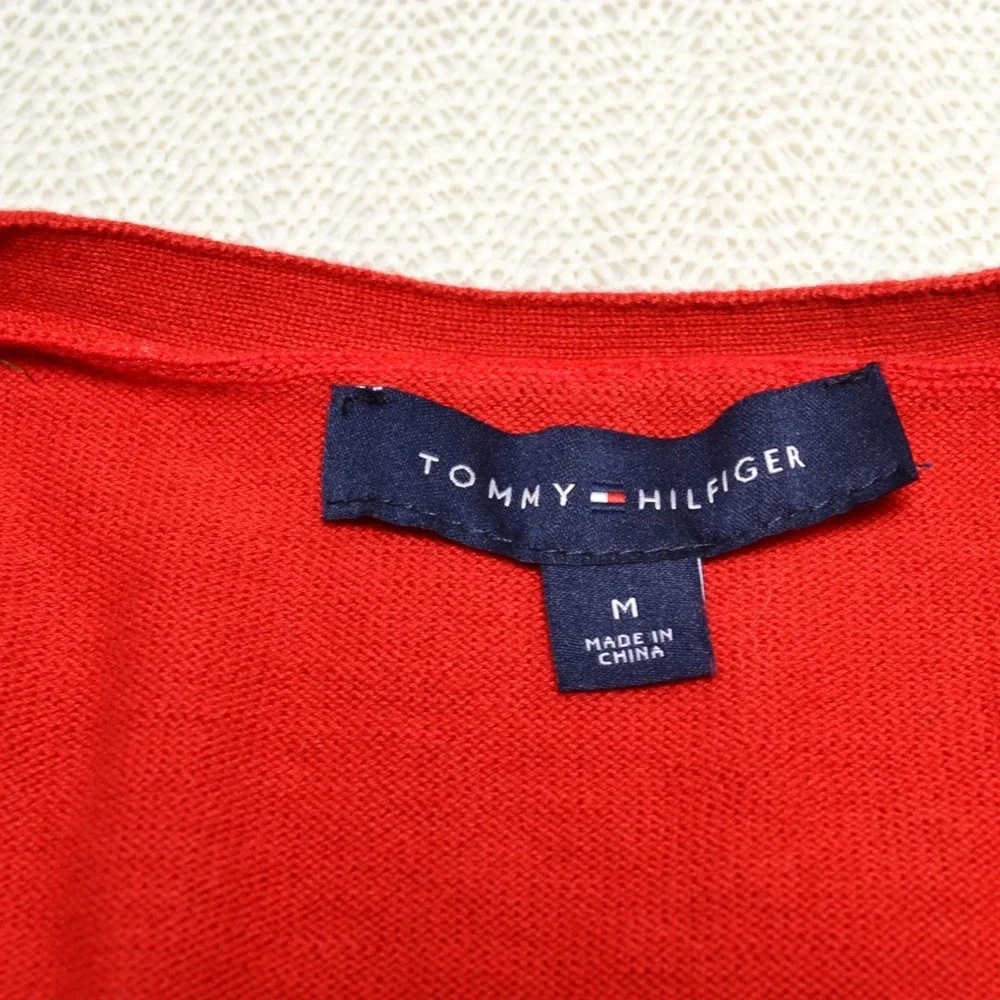 Tommy Hilfiger material 100%